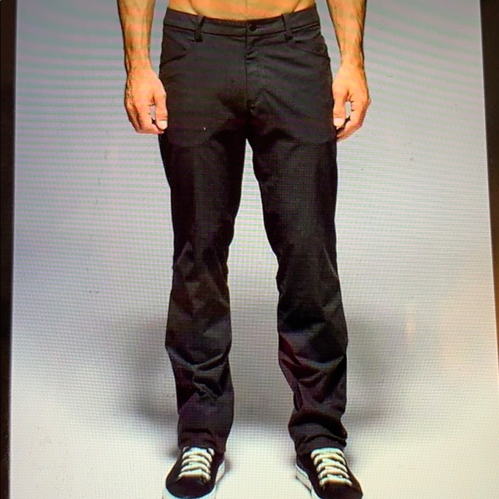 Men’s or unisex  Lululemon dark navy pants
